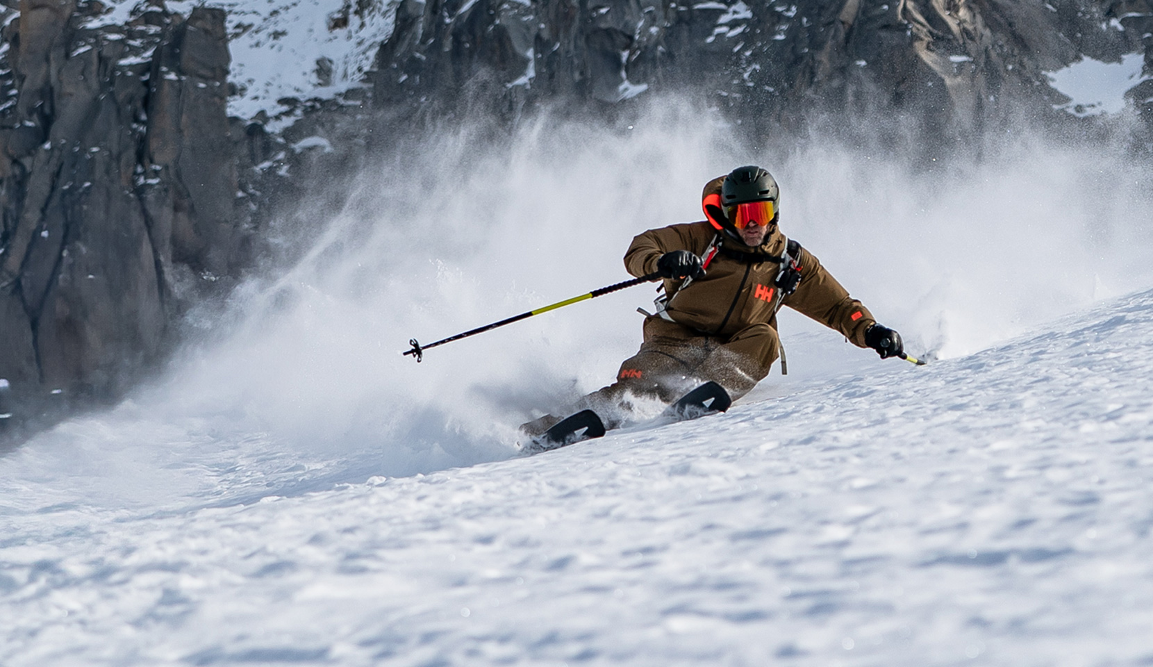 Ski Free | Sports Experts - Atmosphere